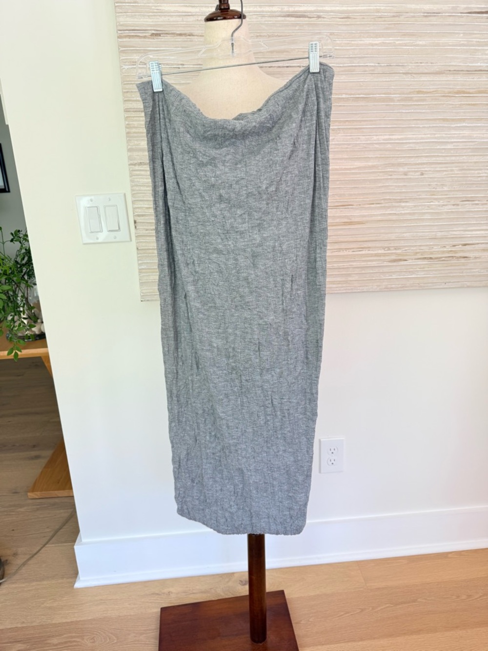 BCBG MAXAZRIA infinity scarf - Picture 6 of 11